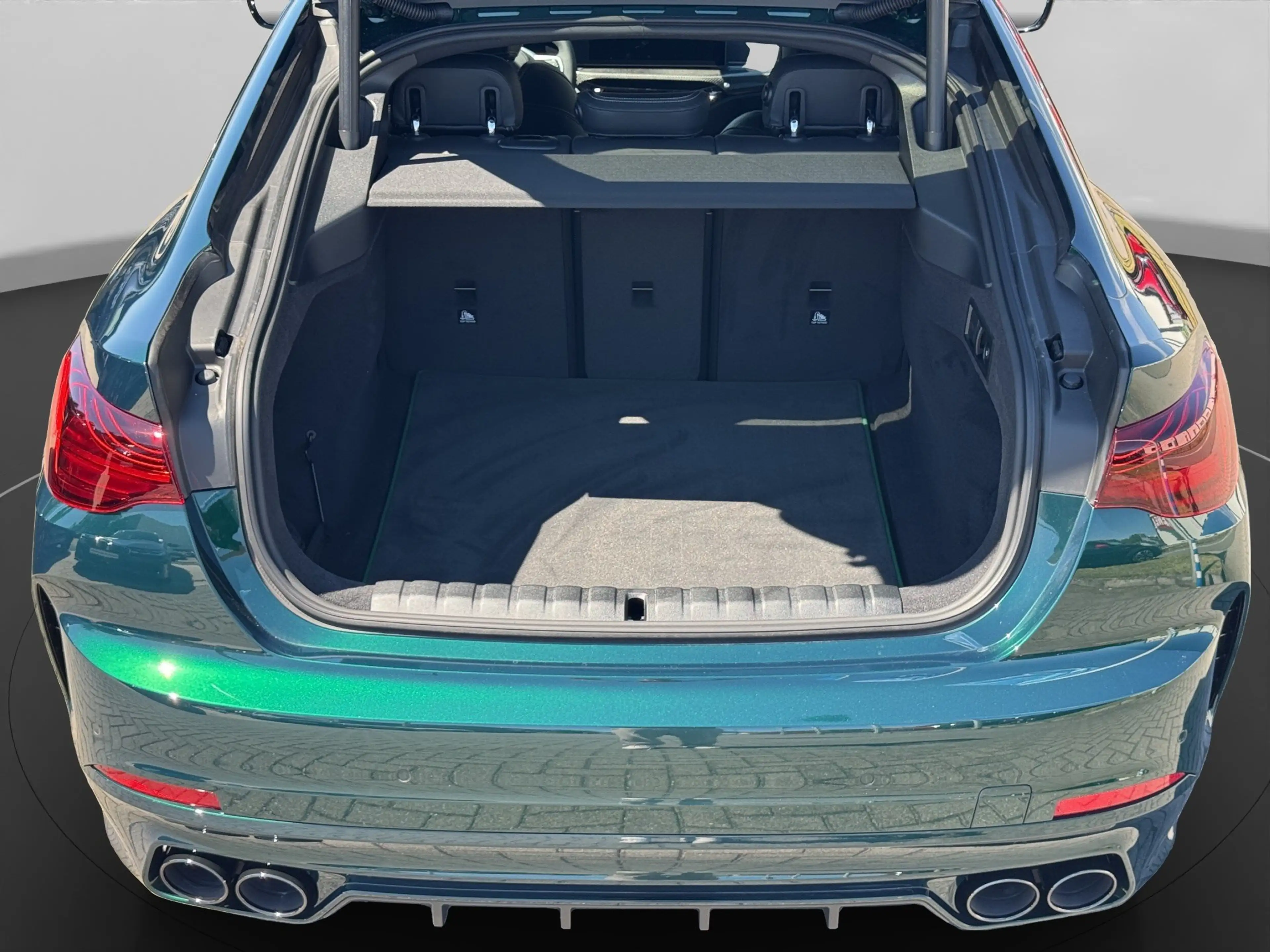 Alpina D4 S Gran Coupé Allrad — photo 13