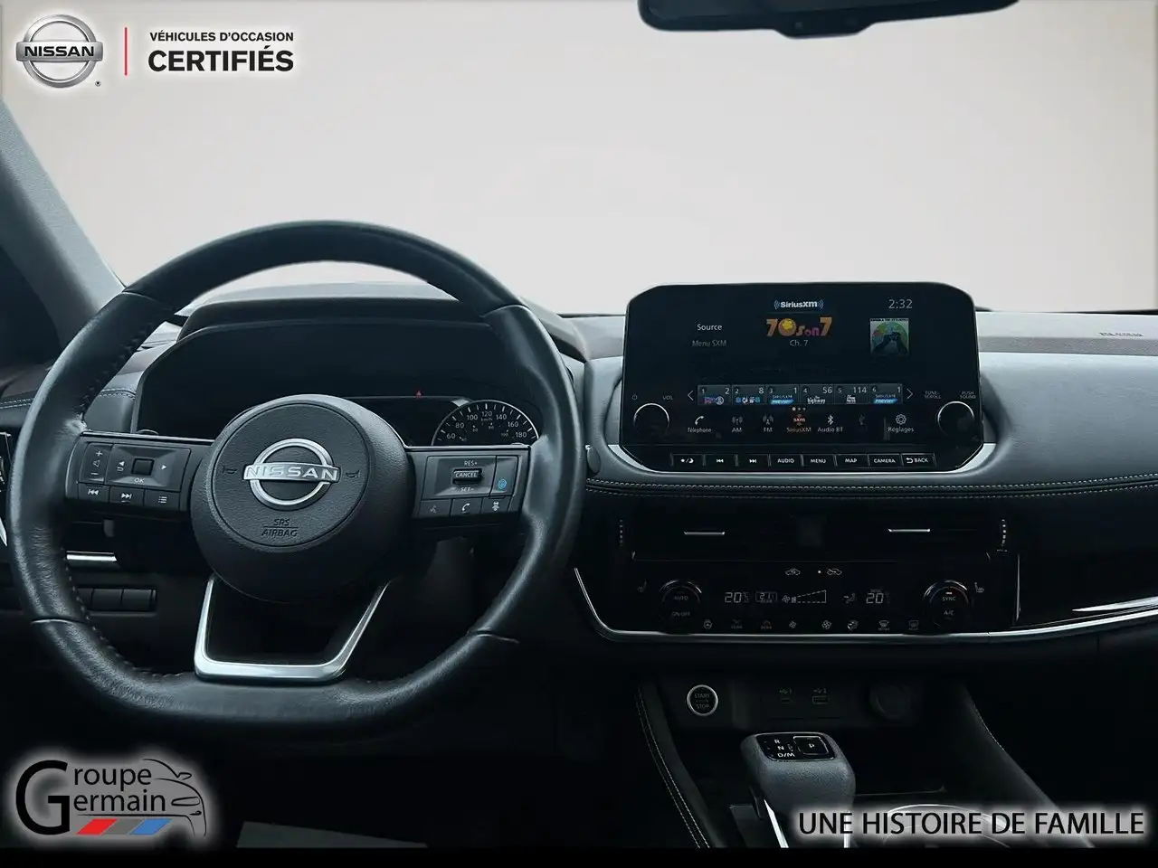 Nissan Rogue снимка Nissan Rogue