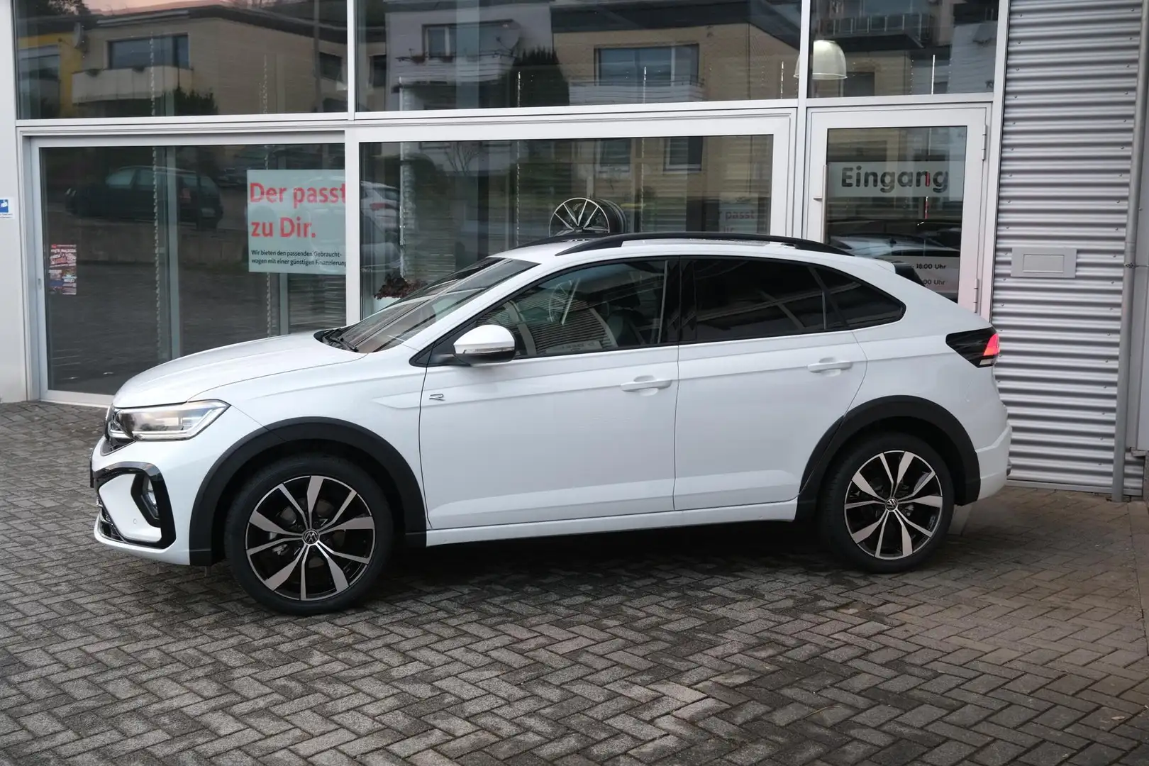 Volkswagen Taigo 1.0 TSI DSG R-Line AHK Matrix IQ.Drive ACC Kame... Weiß - 2