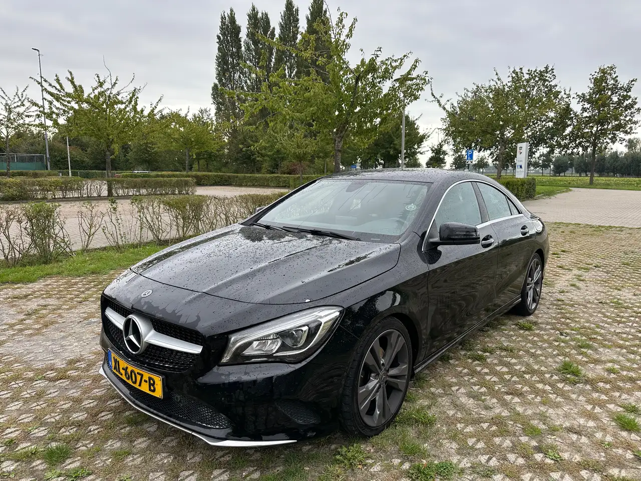 Mercedes-Benz CLA 180