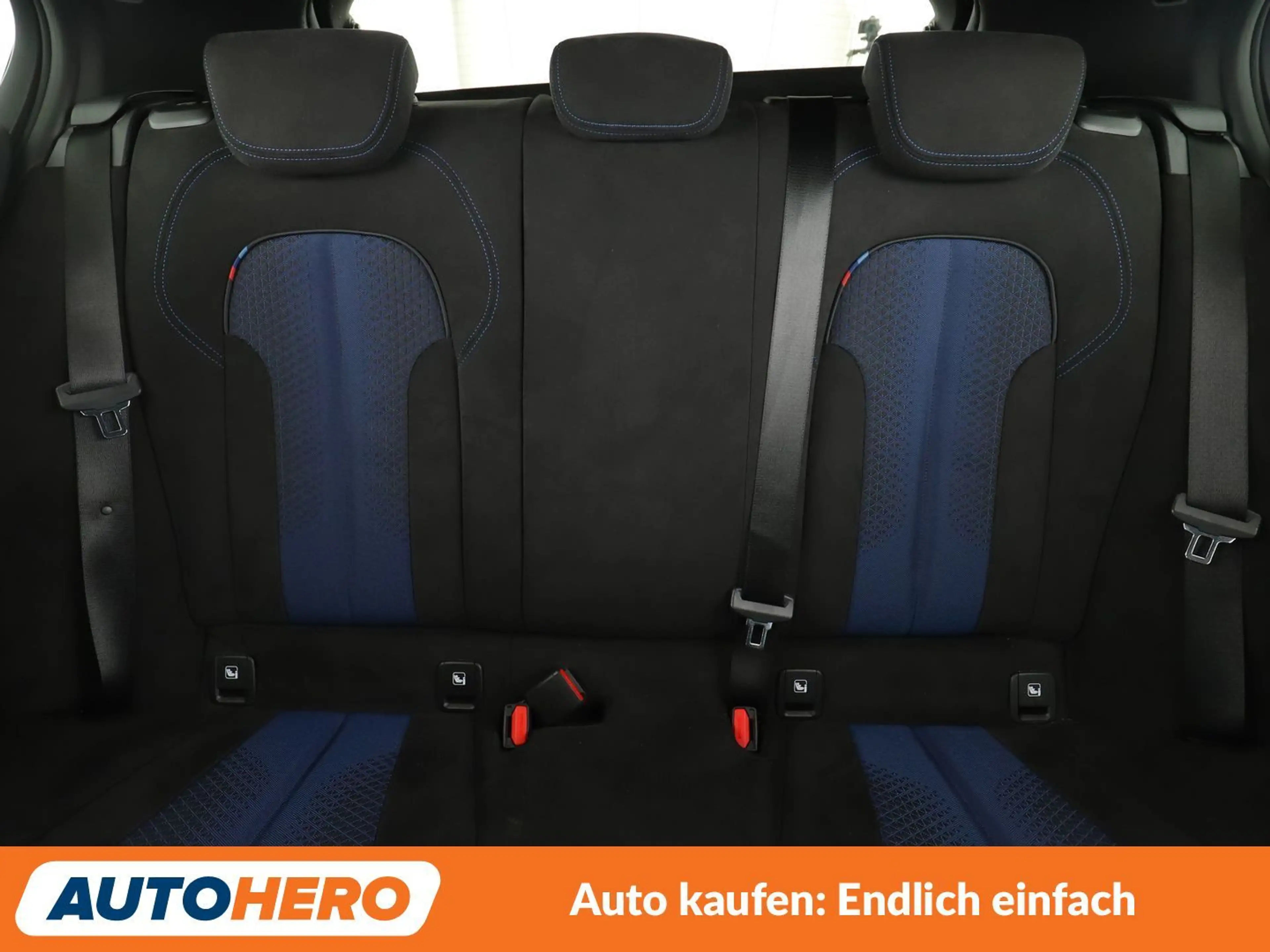 BMW 135 M135i xDrive Aut.*NAVI*HEAD-UP*LED*TEMPO*PDC*SHZ* — photo 15