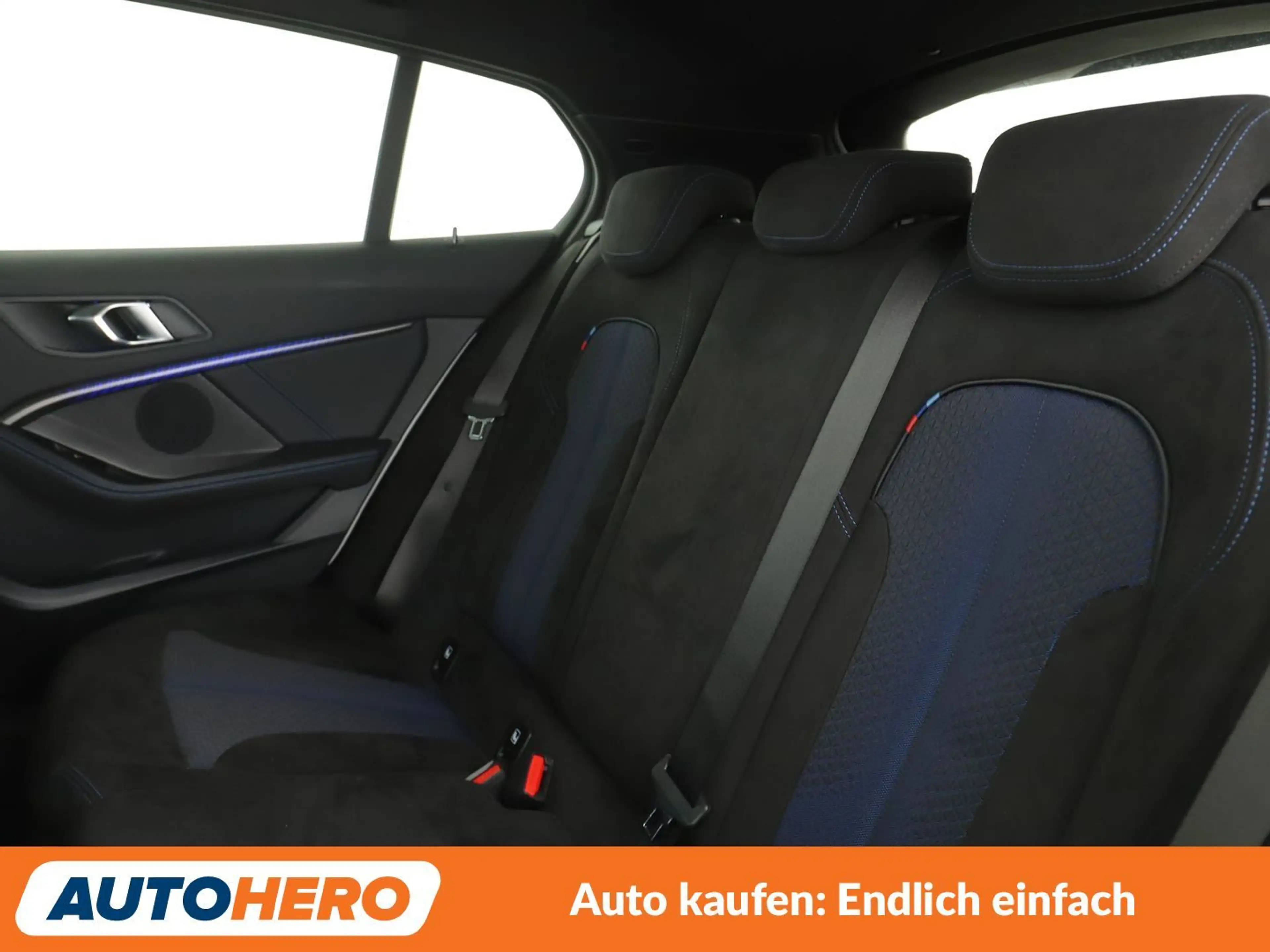 BMW 135 M135i xDrive Aut.*NAVI*HEAD-UP*LED*TEMPO*PDC*SHZ* — photo 14