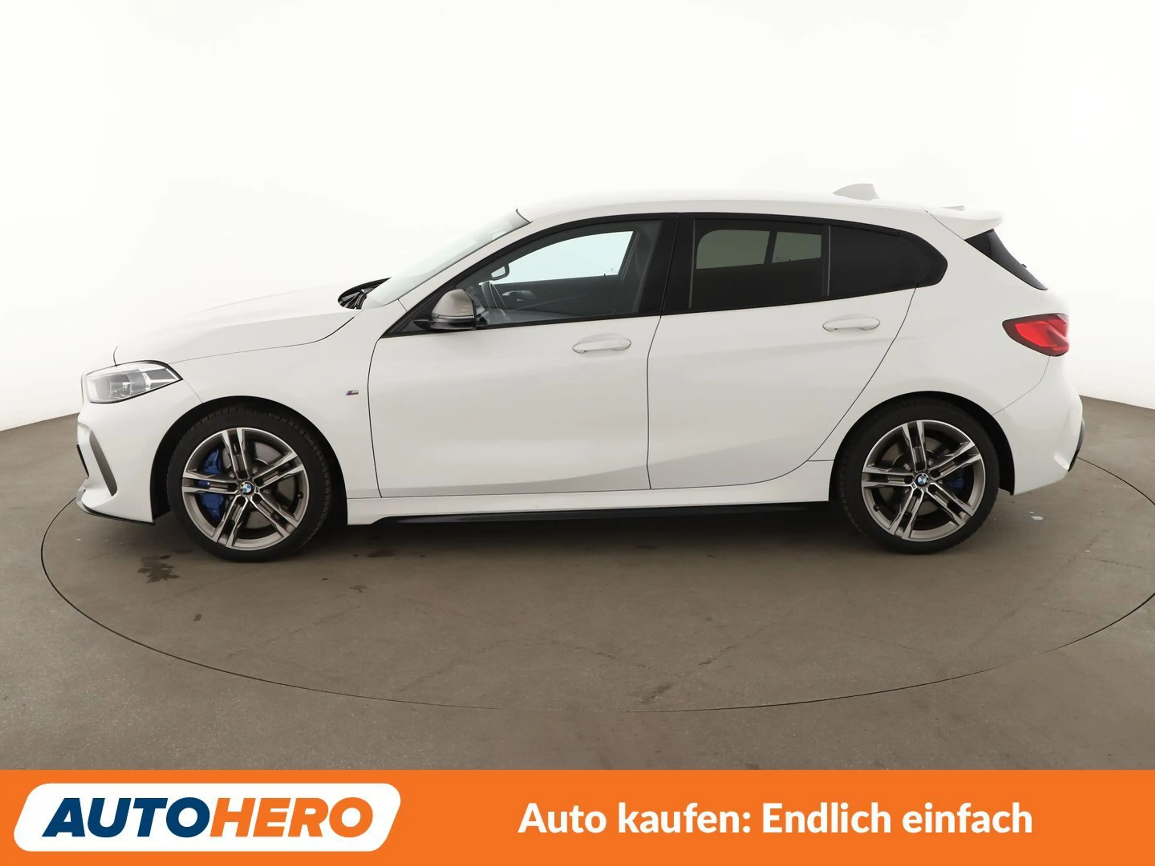BMW 135 M135i xDrive Aut.*NAVI*HEAD-UP*LED*TEMPO*PDC*SHZ* — photo 3