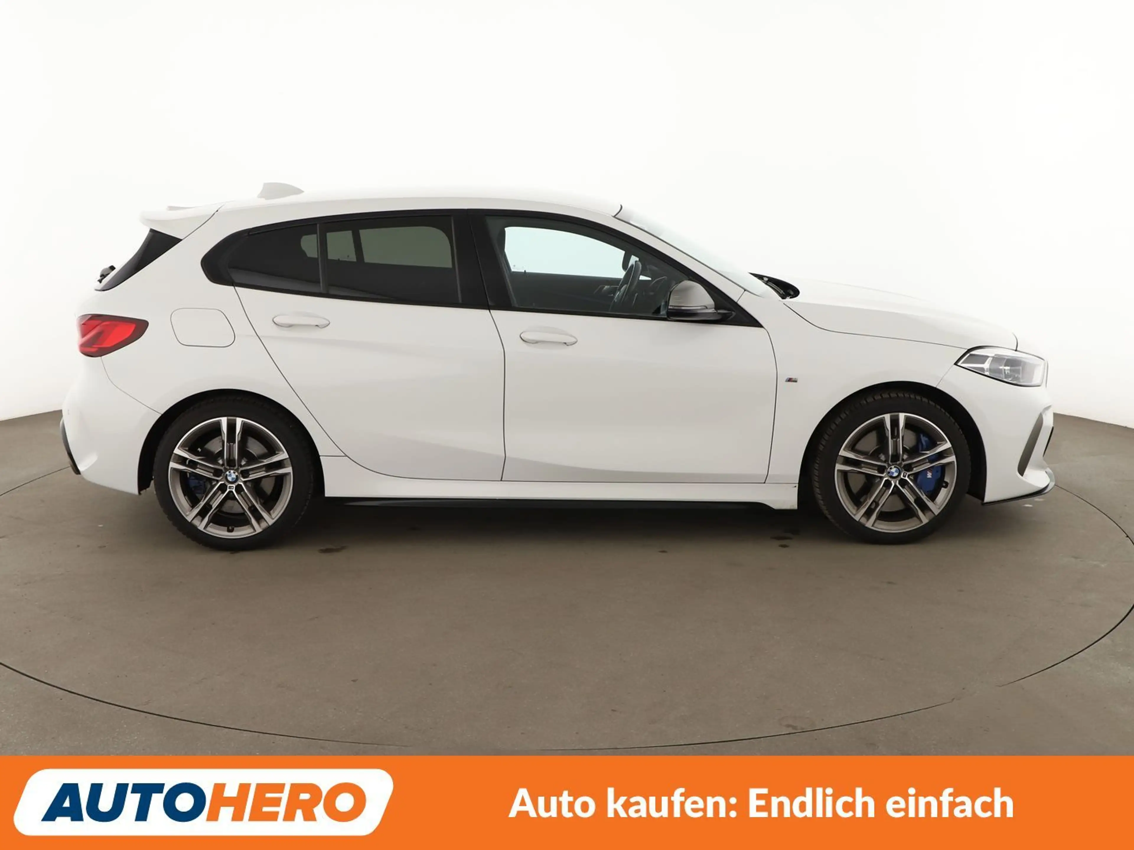 BMW 135 M135i xDrive Aut.*NAVI*HEAD-UP*LED*TEMPO*PDC*SHZ* — photo 7
