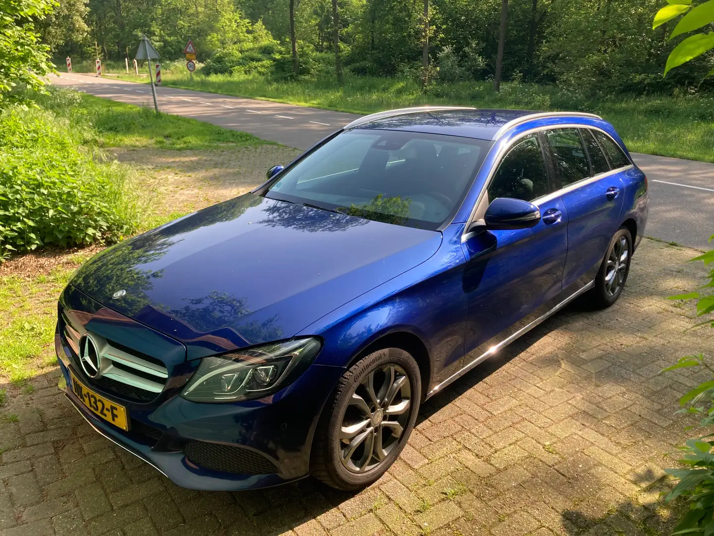Mercedes-Benz C 220 C220d Avantgarde Estate in perfecte staat 11/2015 Blauw - 1