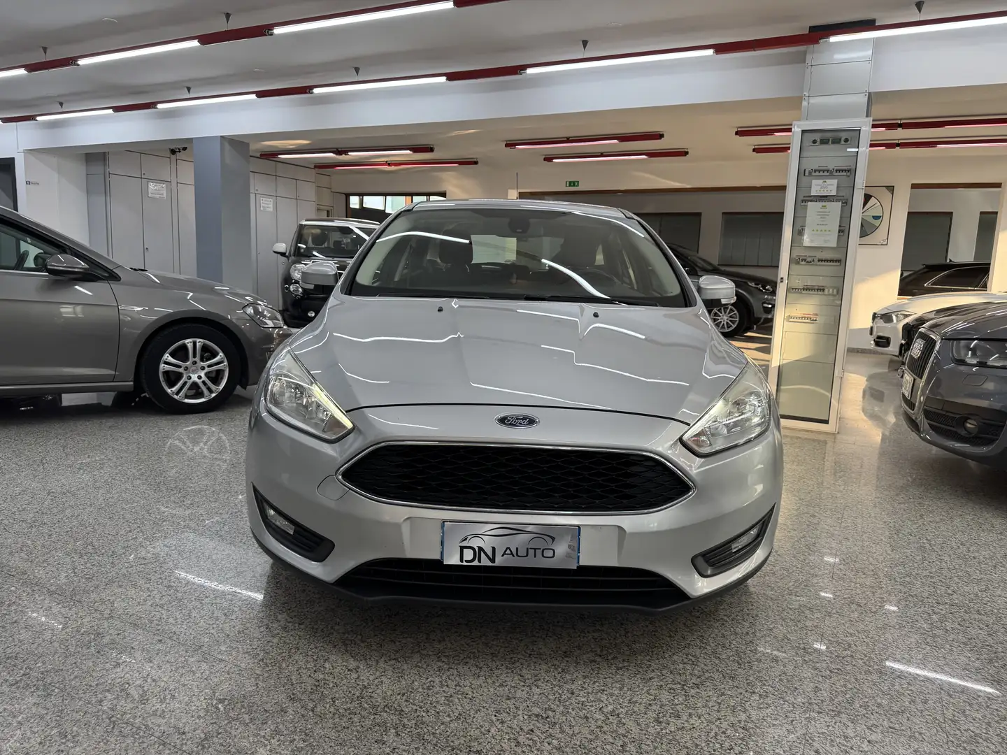 Ford Focus Focus 5p 1.5 tdci Titanium X s Argent - 2