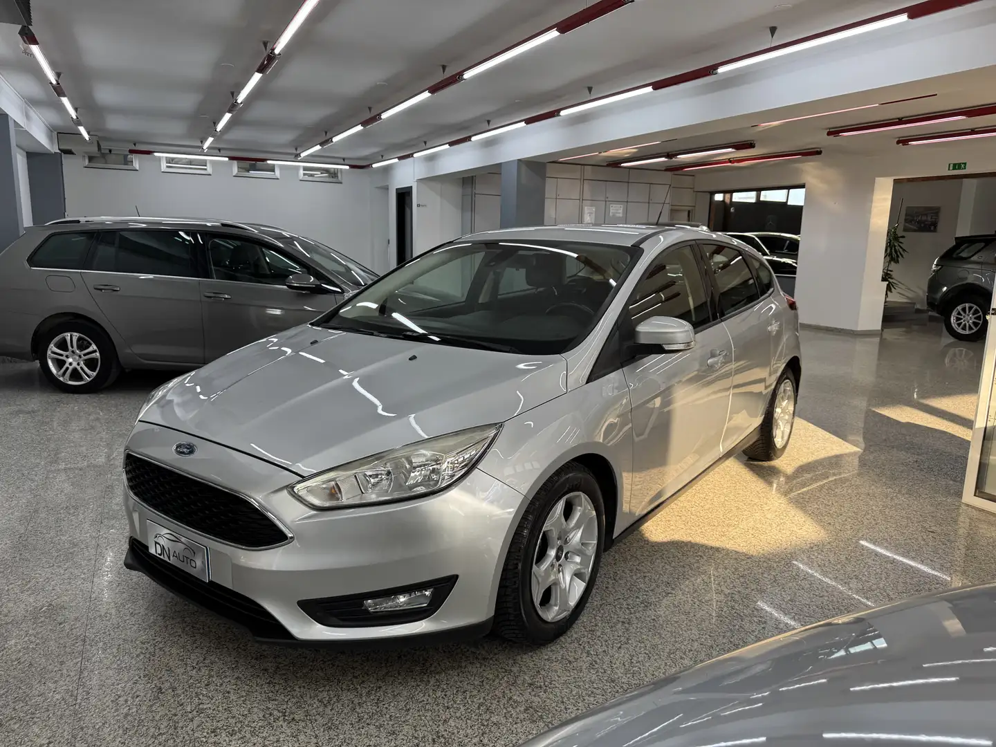 Ford Focus Focus 5p 1.5 tdci Titanium X s Argent - 1
