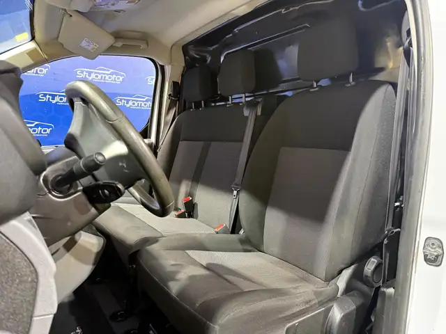 Citroen Jumpy view 2