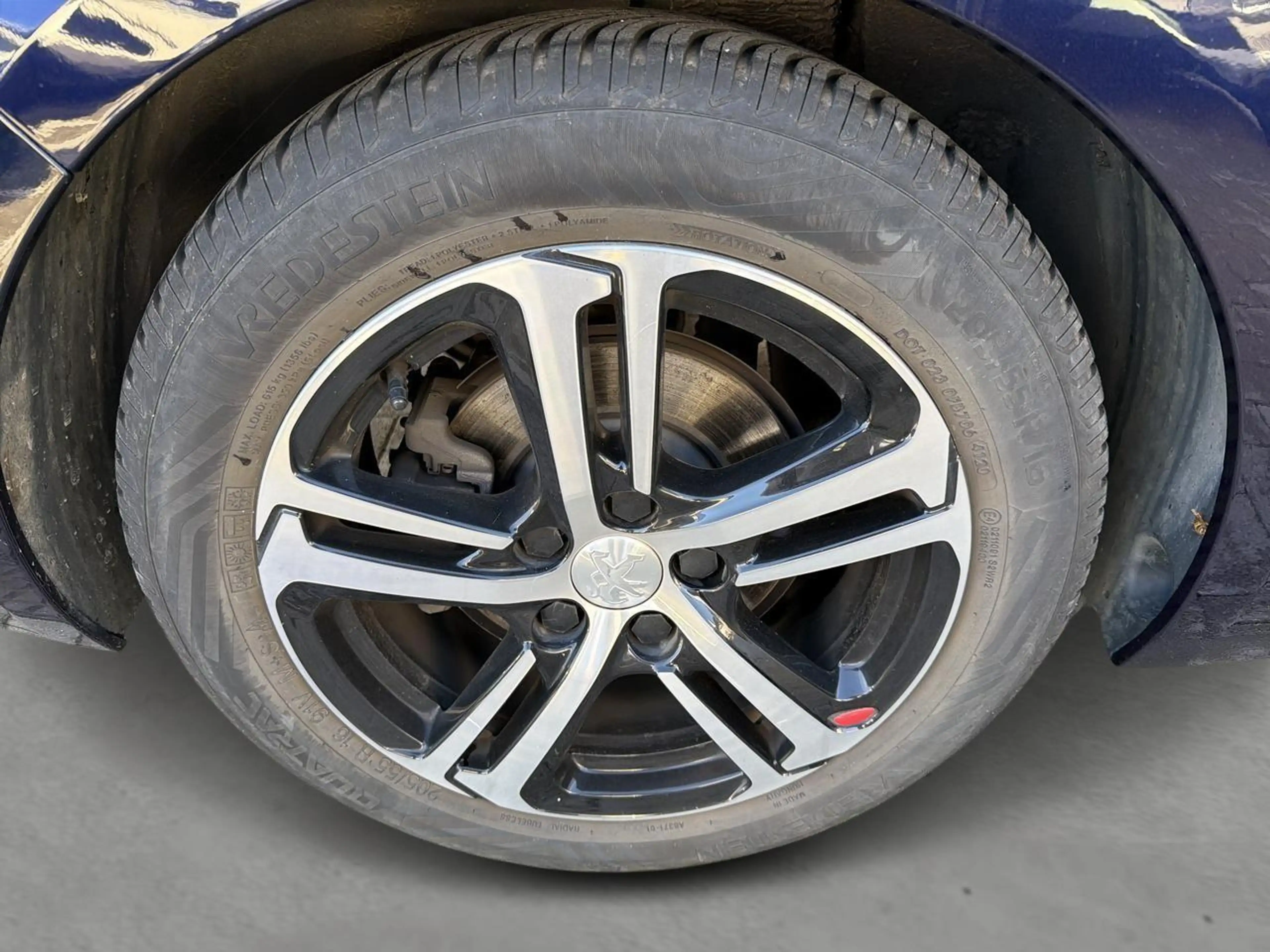 Peugeot 308 SW 1.2 PureTech 130 S&S Allure Pack — photo 6