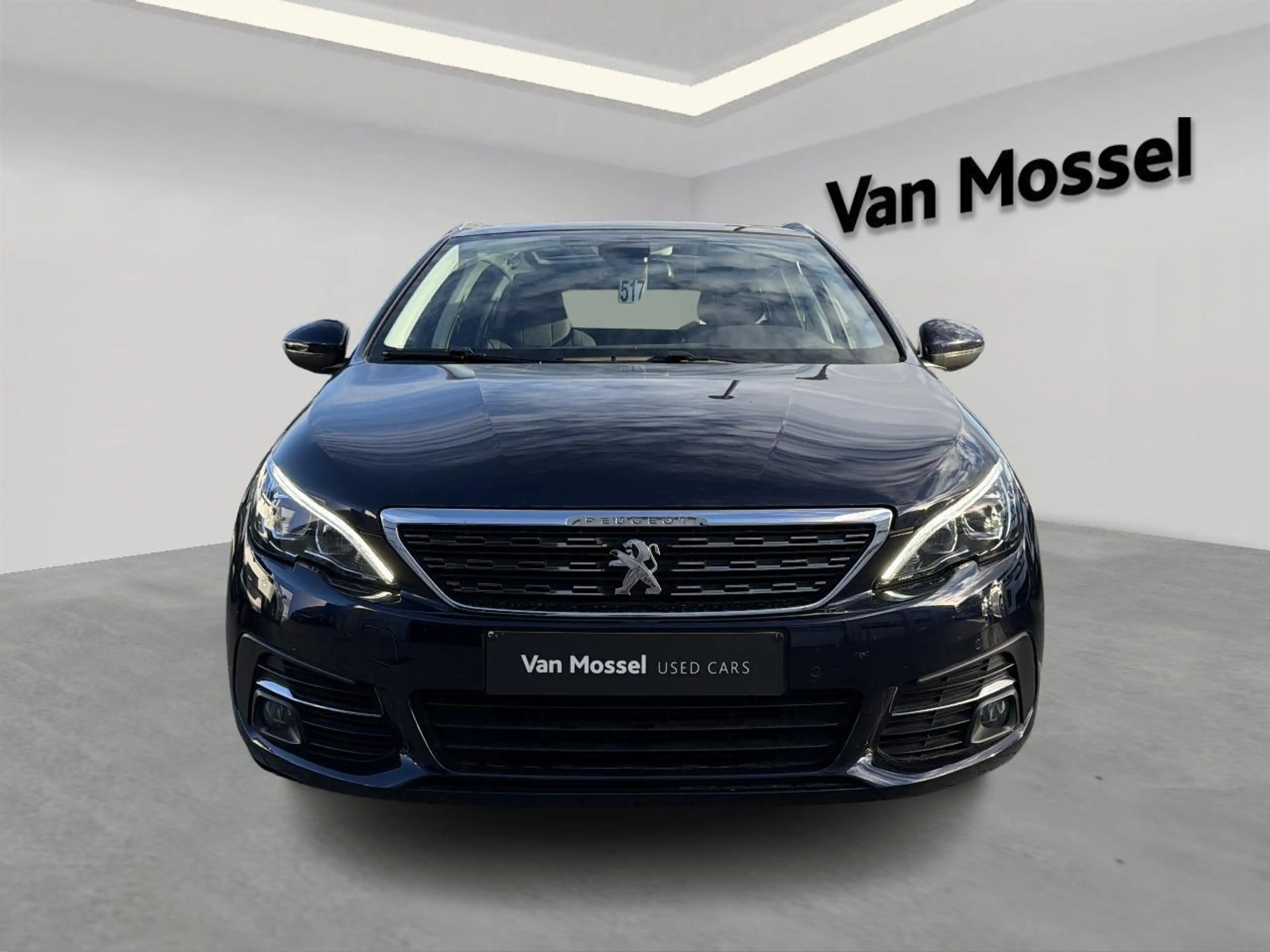 Peugeot 308 SW 1.2 PureTech 130 S&S Allure Pack — photo 2