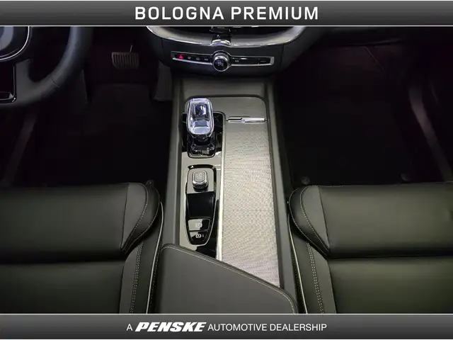 Volvo XC60 view 21