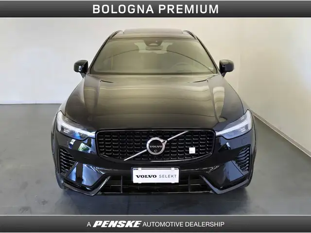 Volvo XC60 view 8