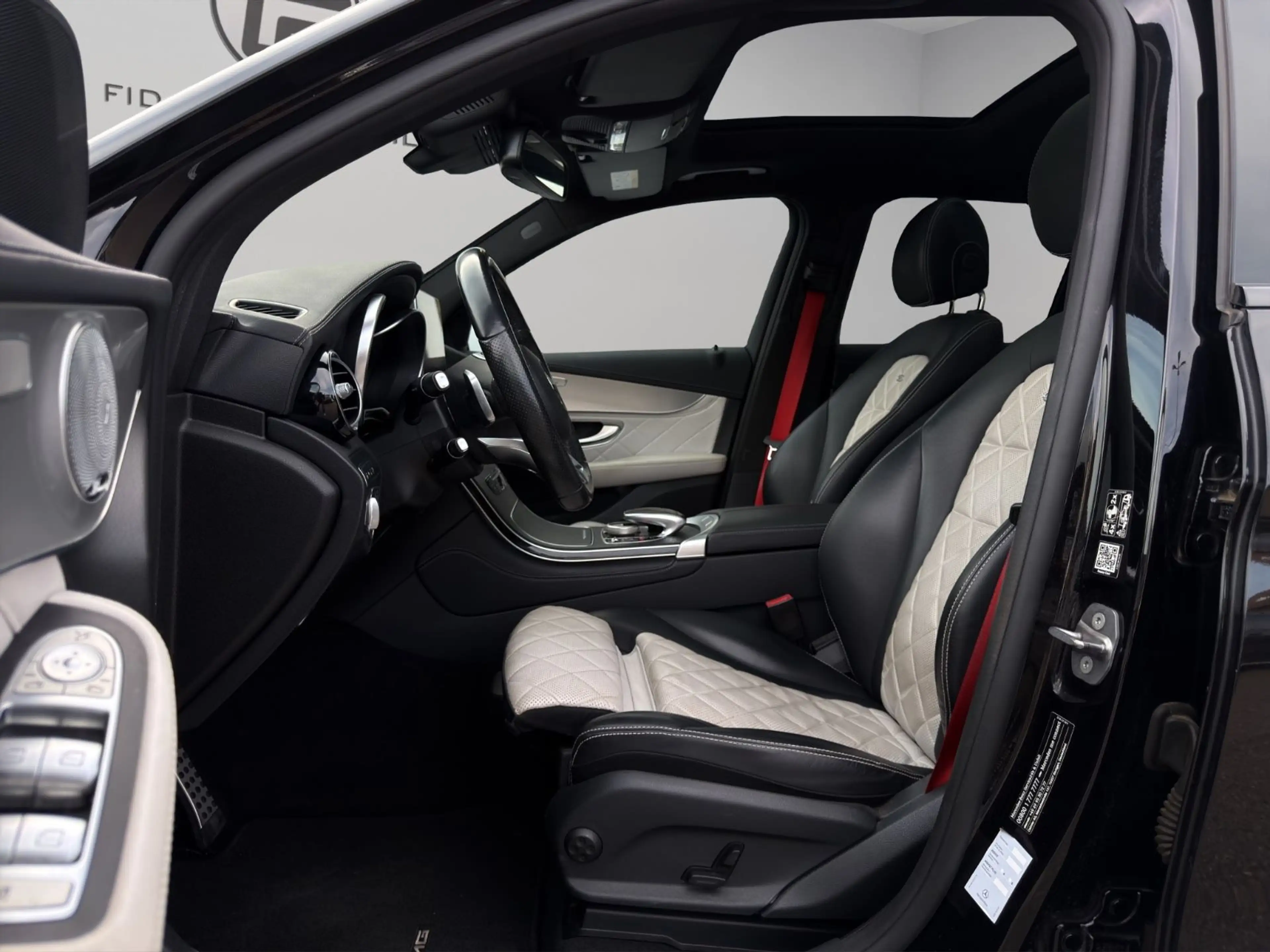 Mercedes-Benz GLC 43 AMG 4Matic Designo*Pano*360*Burmester*AHK — photo 11