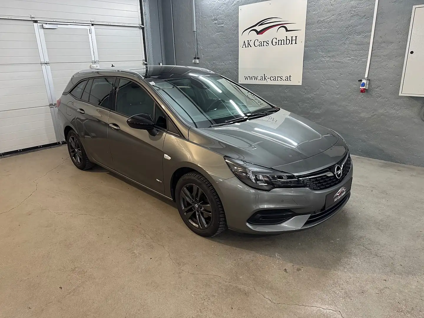 Opel Astra ST 1,2 Turbo Direct Inj. Design&Tech*Keyless*Si... Gris - 2