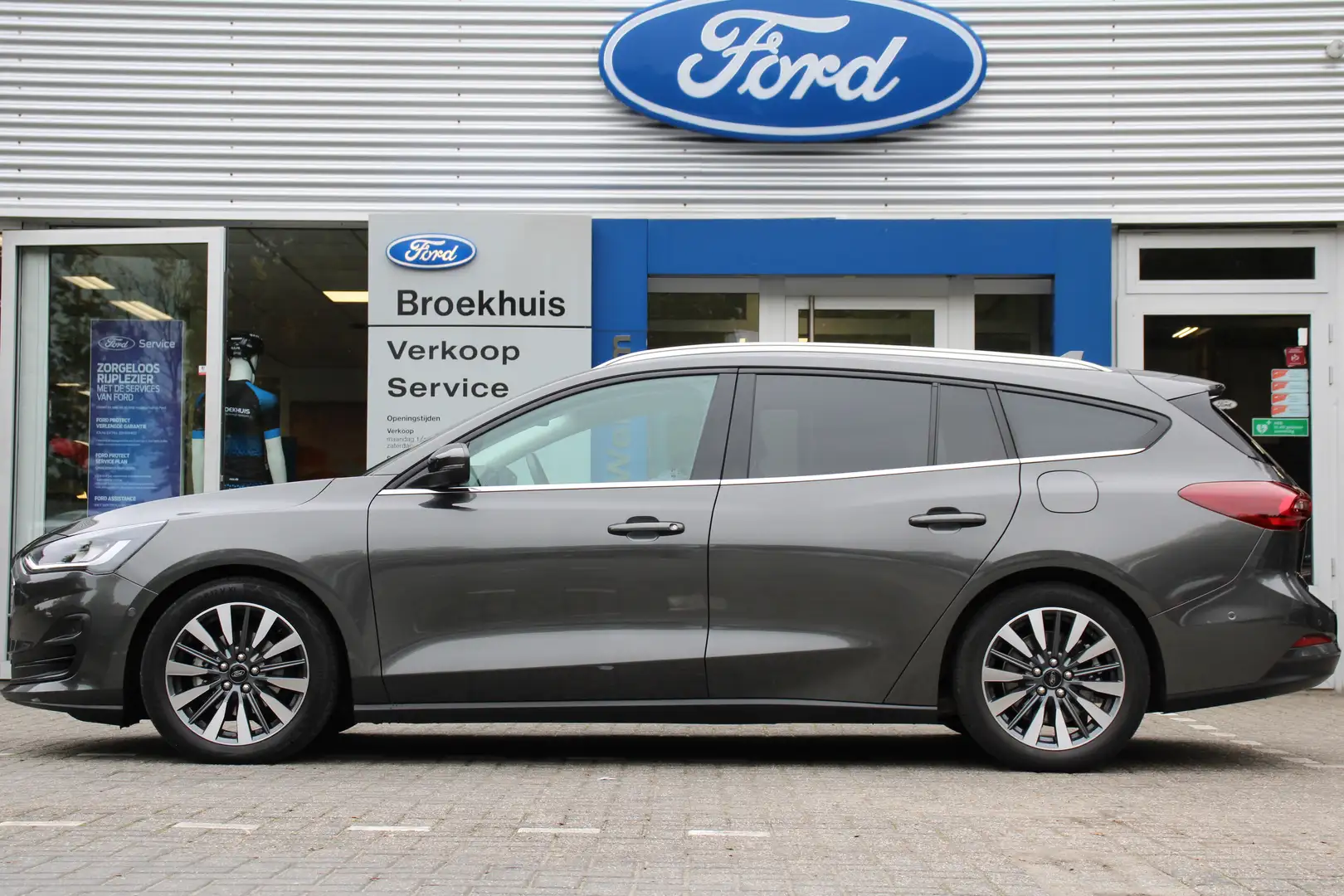 Ford Focus Wagon 1.0EB HYBRID 155PK TITANIUM X AUTOMAAT | NL- Gris - 2
