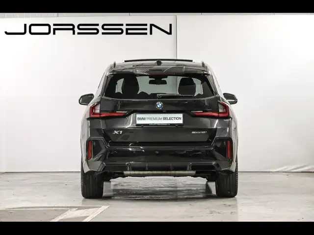 BMW X1 view 4