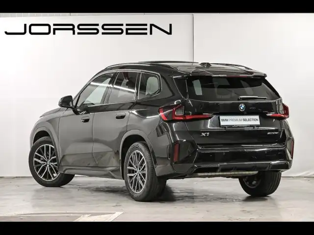 BMW X1 view 5