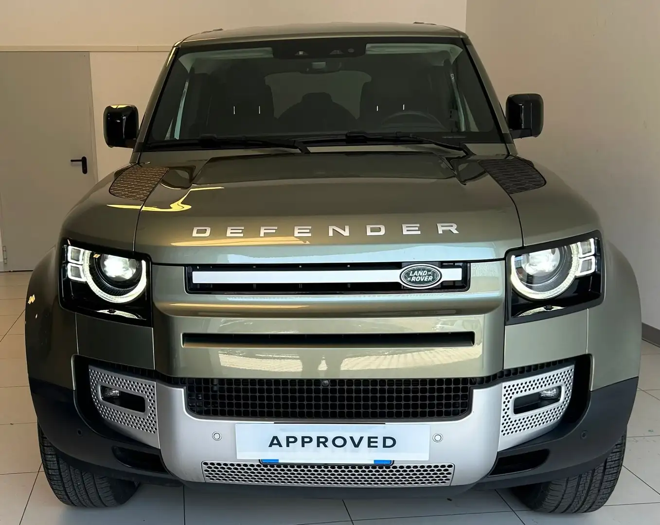 Land Rover Defender 110 3.0D I6 200 CV AWD Auto SE Verde - 2