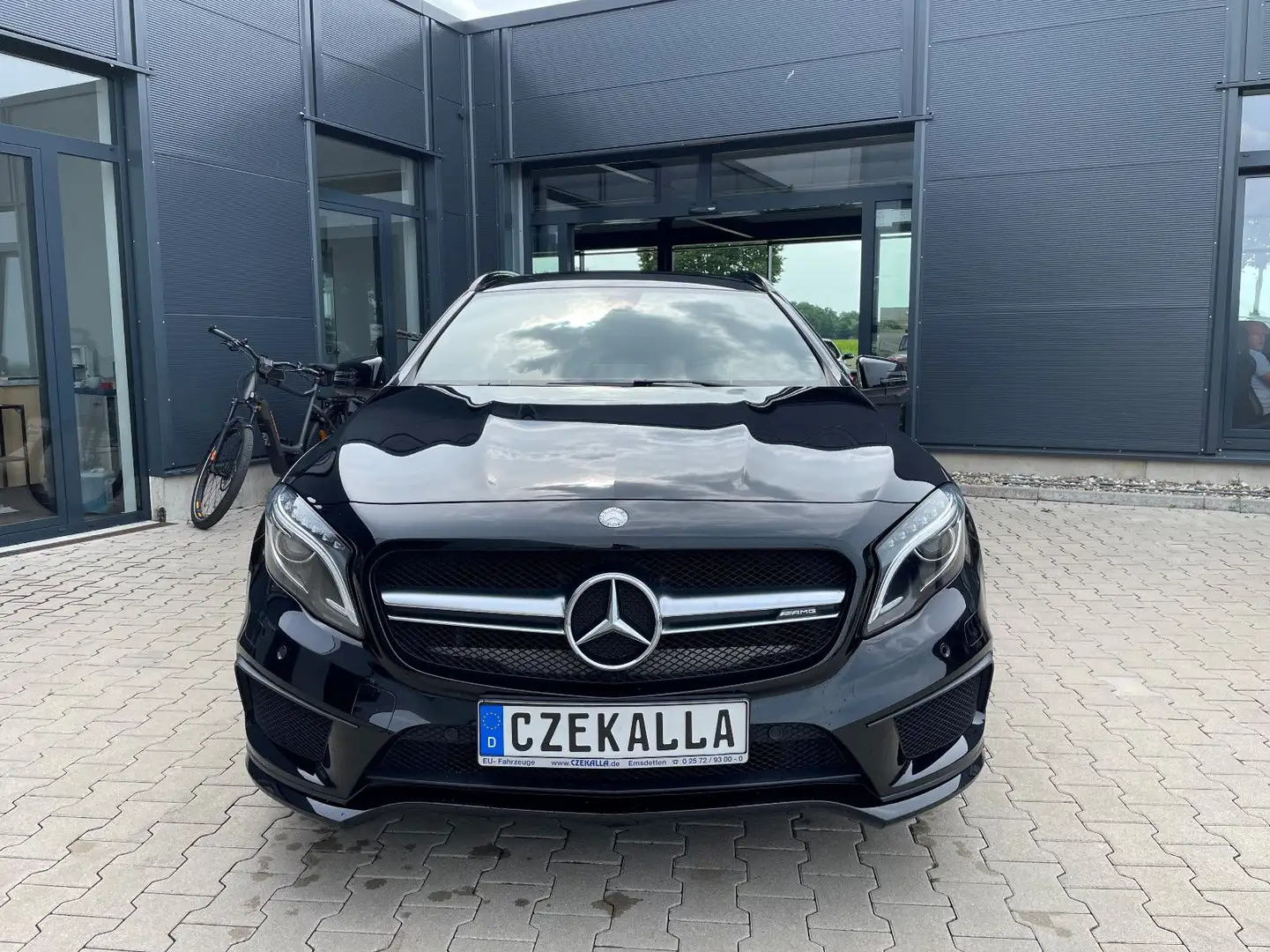 Mercedes-Benz GLA 45 AMG 4Matic Negru - 2