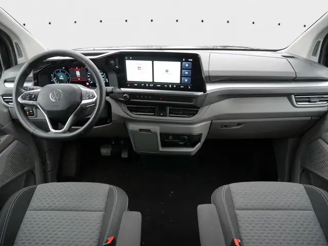 Volkswagen Caravelle view 7