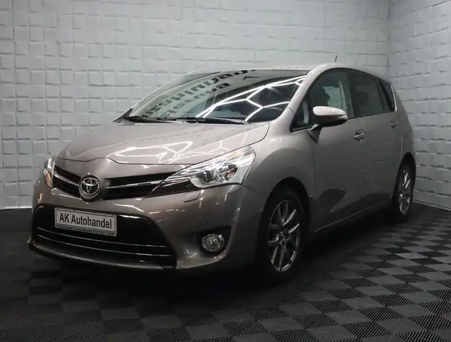Toyota Verso Executive Automatik Teilleder Tempomat