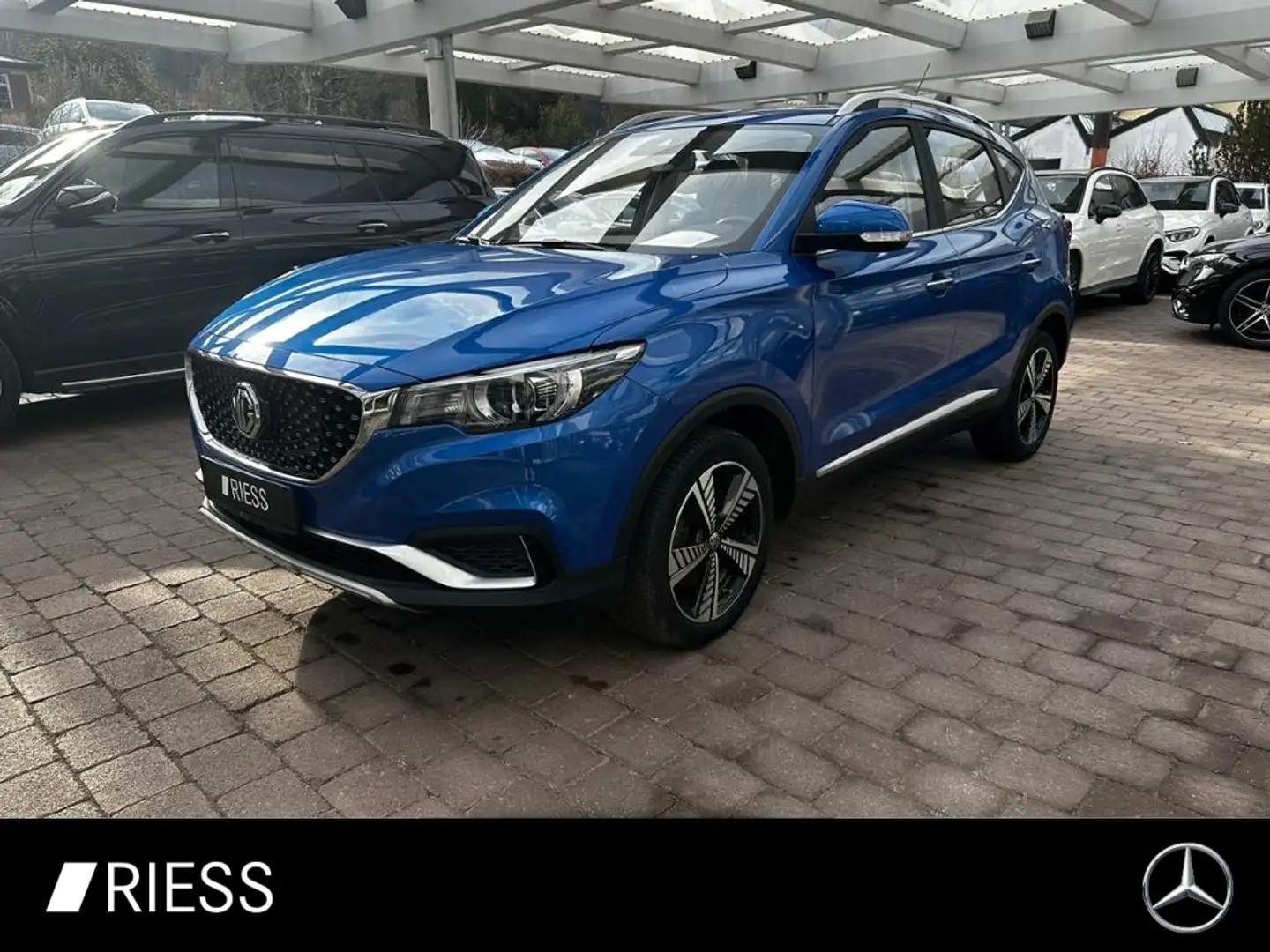 MG ZS Luxury Navi LED Pano Leder Keyless Spur Kamera Blau - 1