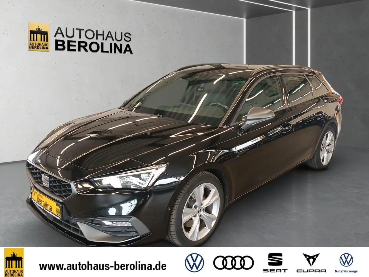 SEAT Leon ST 2.0 TDI FR DSG *AHK*R-CAM*NAVI* crna - 2