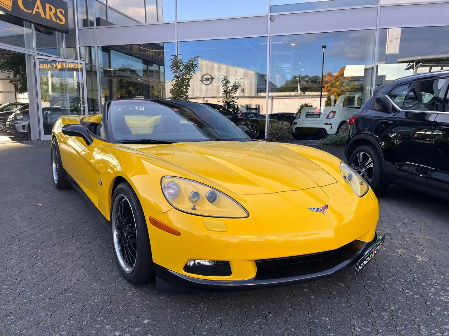 Corvette Convertible 6.0 V8 Jaune - 2