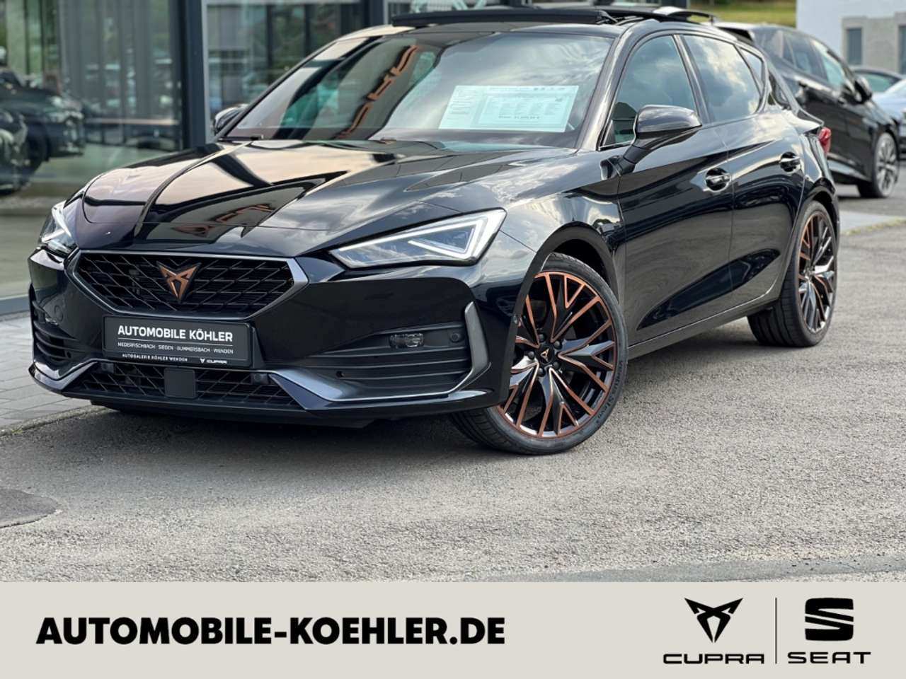 Cupra Leon — Cupra Leon VZ 2.0 TSI DSG AHK, Pano, Carbon, Matrix