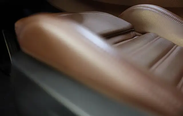Alfa Romeo Stelvio view 8