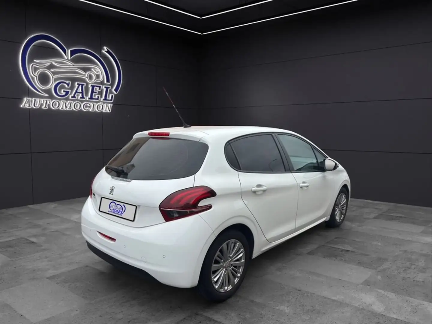 Peugeot 208 5P ACTIVE PureTech 60kW 82CV Blanco - 2