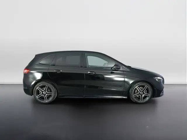 Mercedes-Benz B-Class view 3
