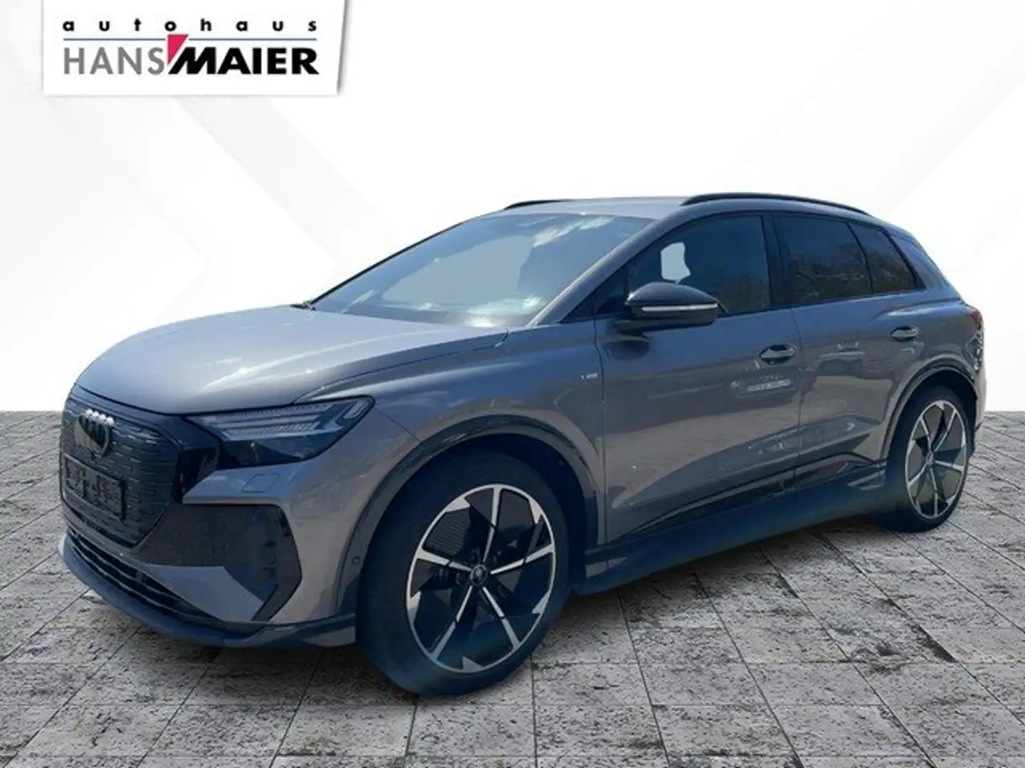 Audi Q4 e-tron basis AHK MATRIX el.Heck KeyLess Navi Grau - 2