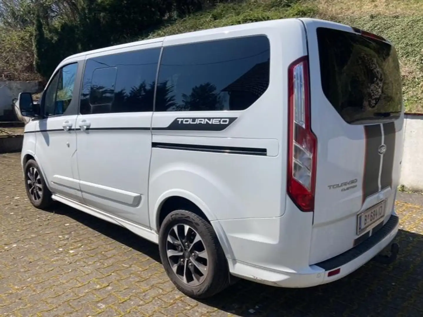 Ford Tourneo Custom Tourneo Custom 2,0 TDCi 310 L1 Sport Aut. Sport Weiß - 2