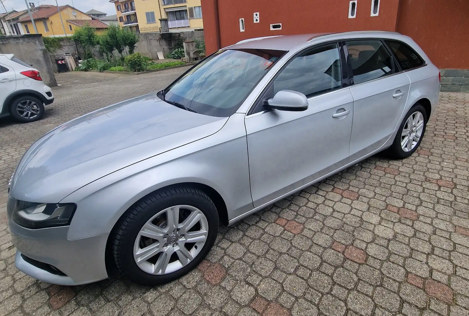 Audi A4 Avant 2.0 tdi Advanced quattro - 2