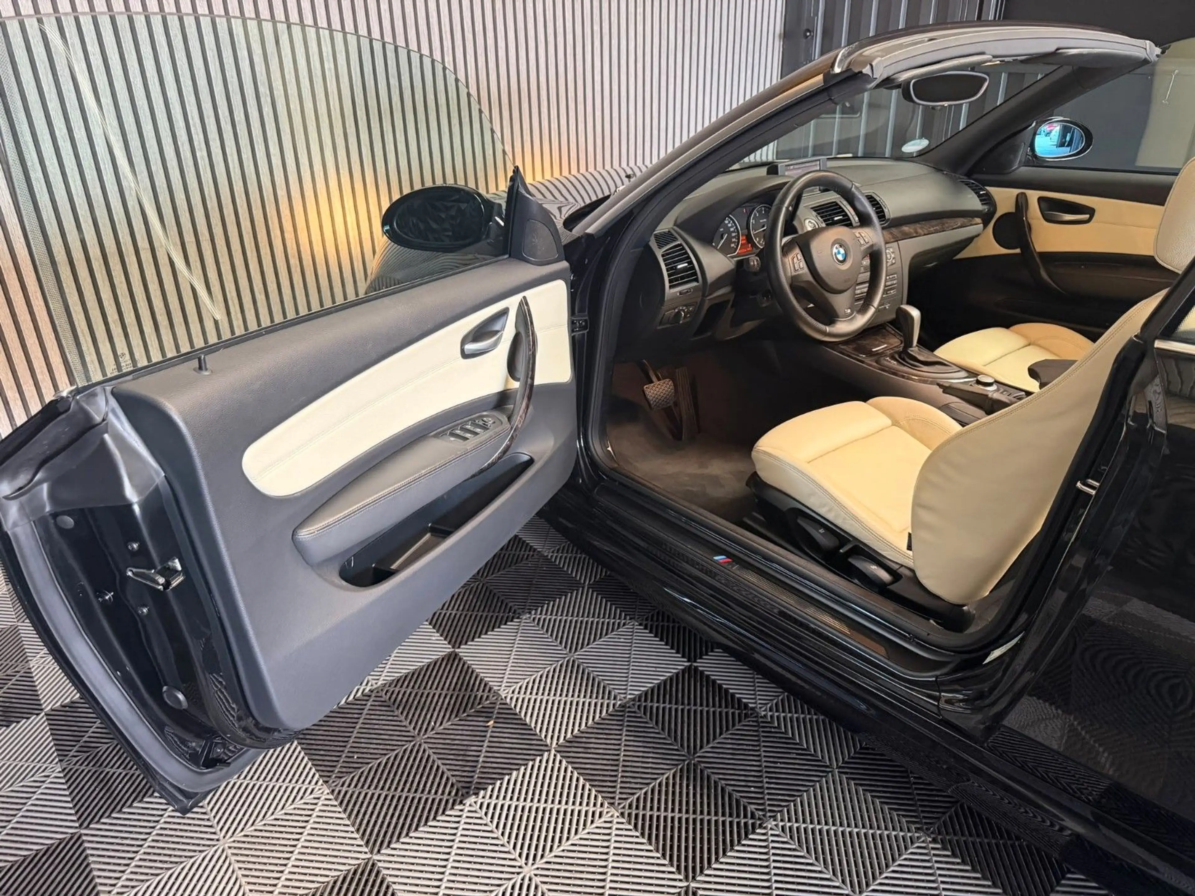 BMW 125 i Automatik Cabrio M-Paket NUR 43000KM — photo 3
