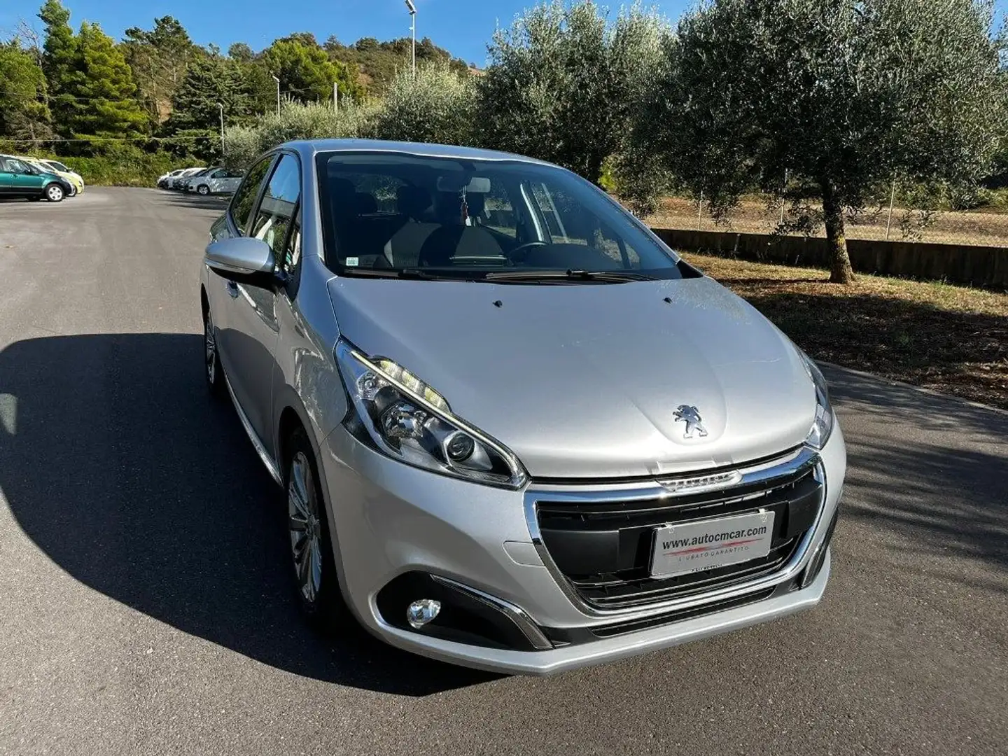 Peugeot 208 BlueHDi 75 5 porte Allure Gris - 1