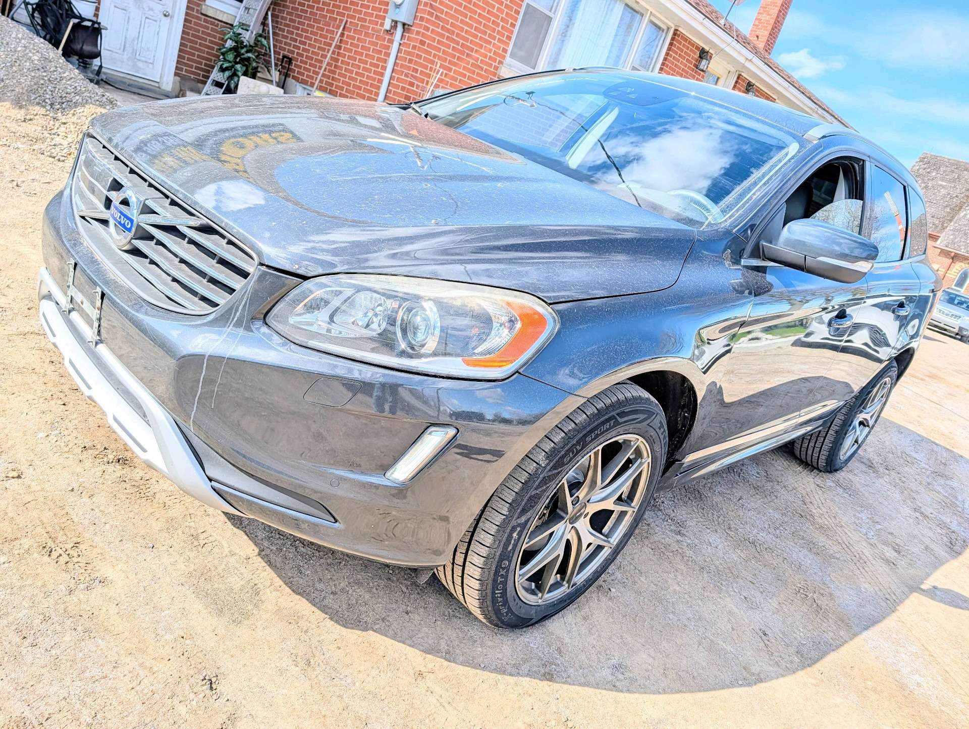 2016 Volvo XC60 AWD 5dr T5 Special Edition Premier | Sun-roof! | L alt 2