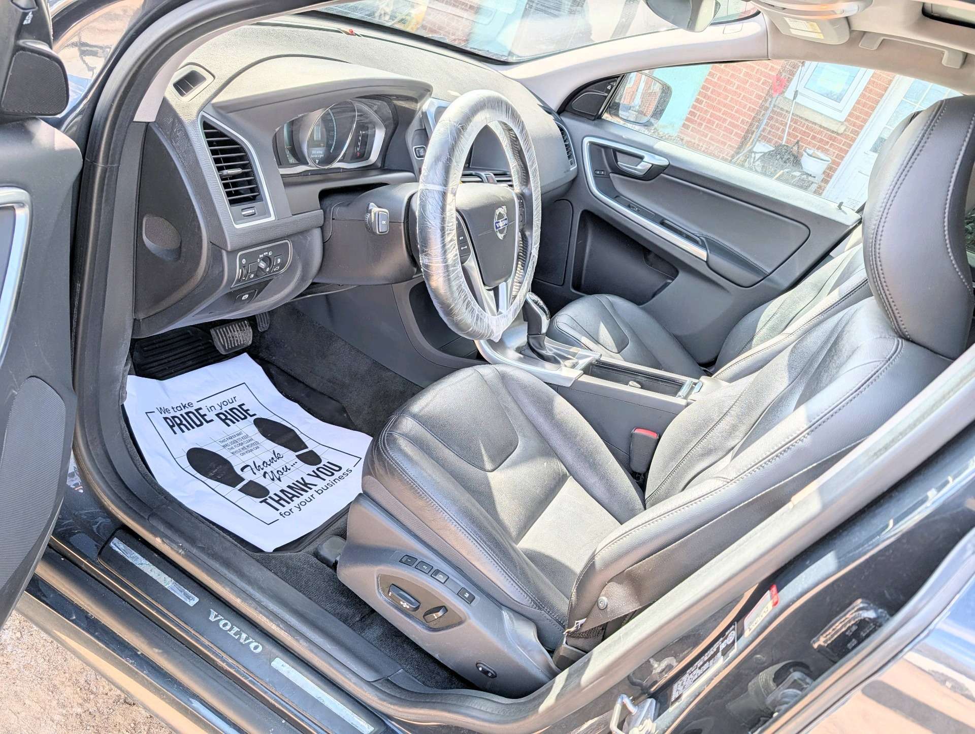 2016 Volvo XC60 AWD 5dr T5 Special Edition Premier | Sun-roof! | L thumb 6