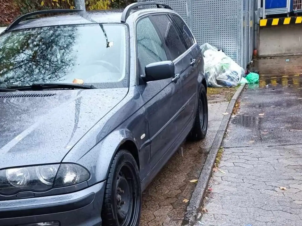 BMW 320