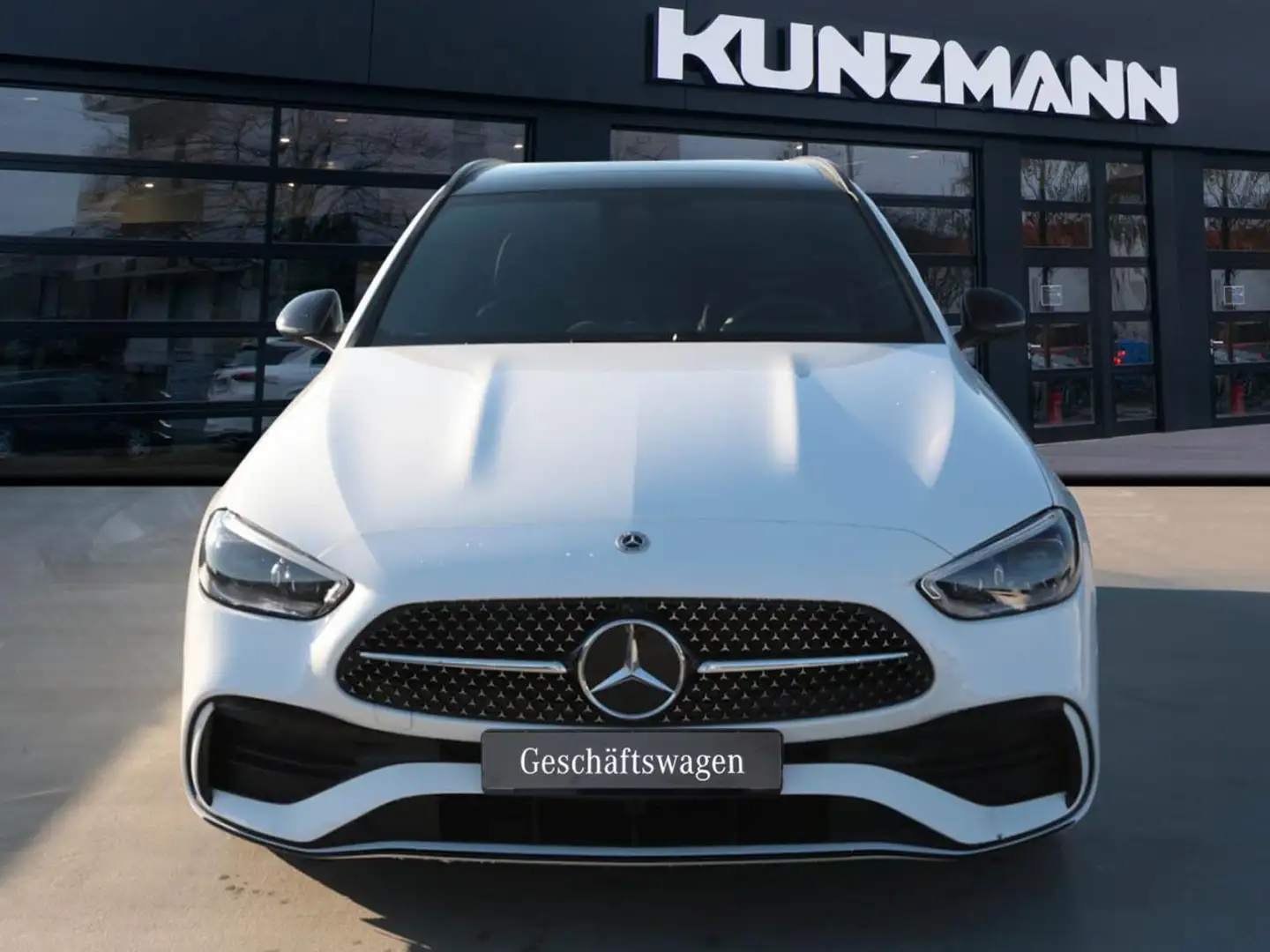 Mercedes-Benz C 180 T-Modell AMG Night Panorama Distronic AHK Blanc - 2