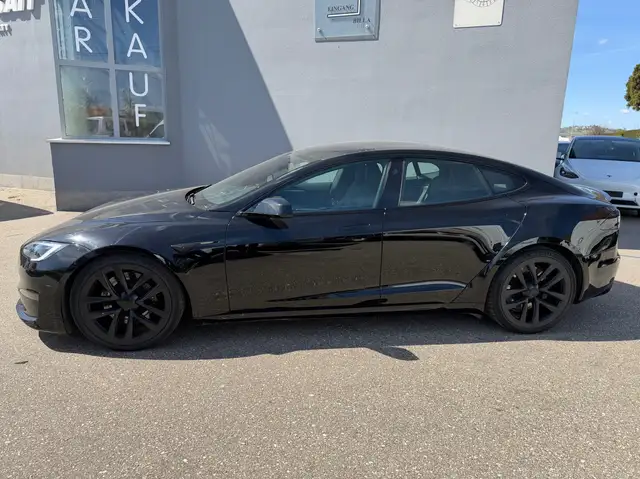 Tesla Model S Model S Plaid Ansicht 3
