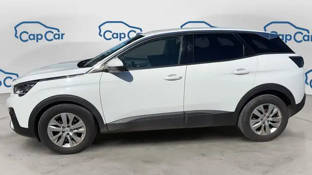 Peugeot 3008 view 2