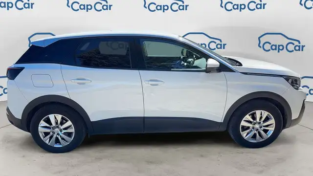 Peugeot 3008 view 4