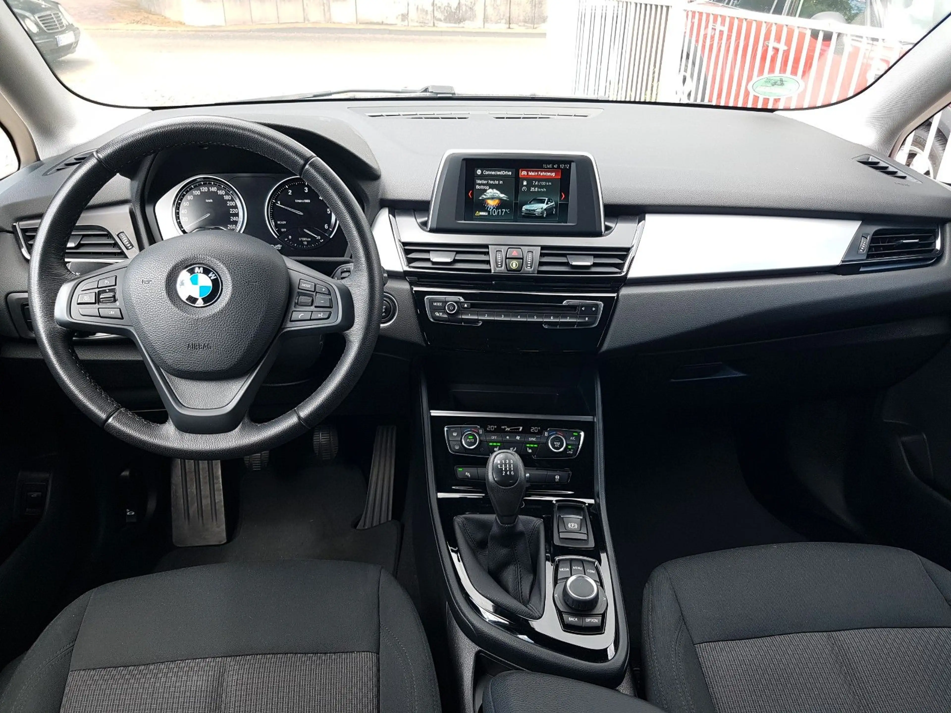 BMW 216 Advantage LED PDC Sitzheizung — photo 15