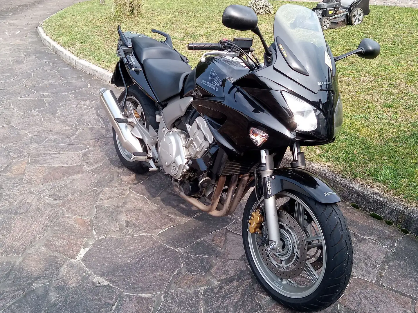 Honda CBF 1000 ST Černá - 1