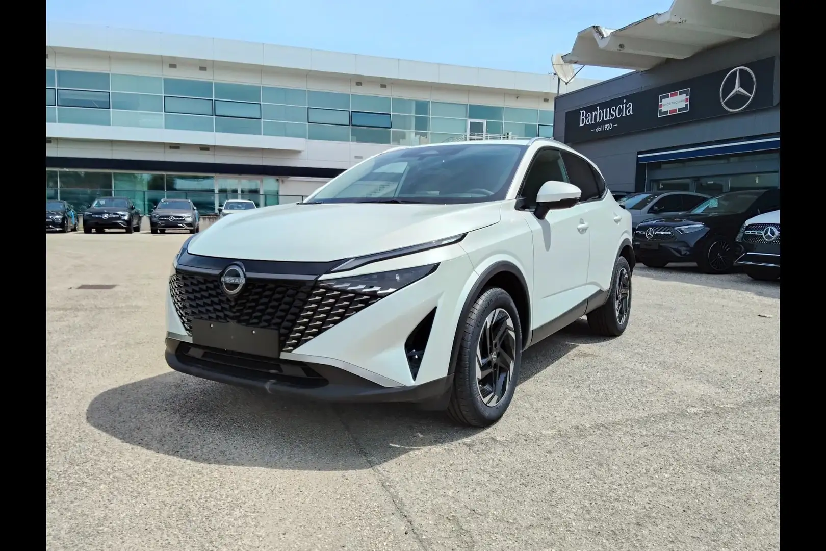 Nissan Qashqai III 2024 - 1.3 mhev N-Connecta 2wd 140cv Weiß - 1