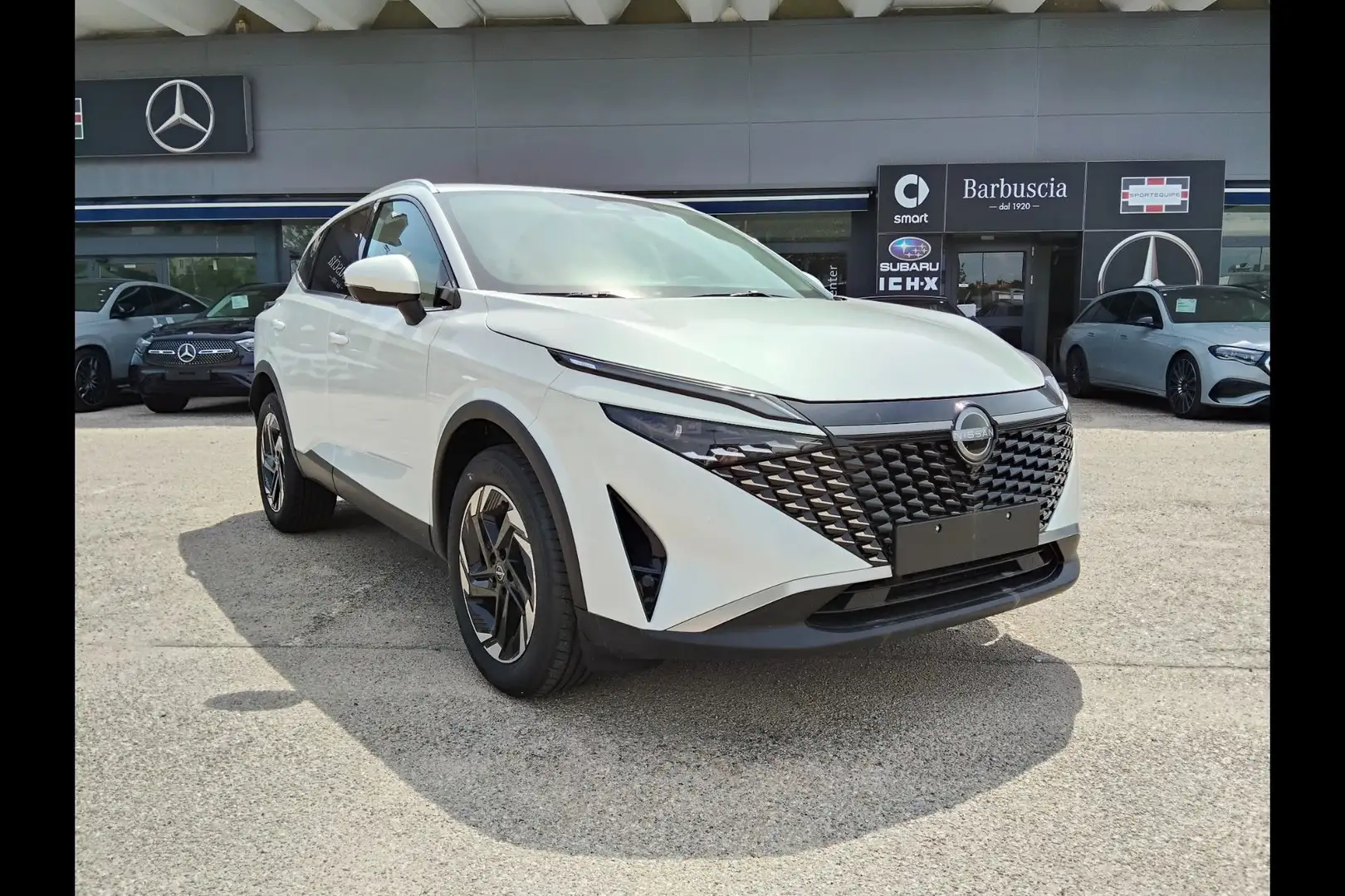 Nissan Qashqai III 2024 - 1.3 mhev N-Connecta 2wd 140cv Weiß - 2