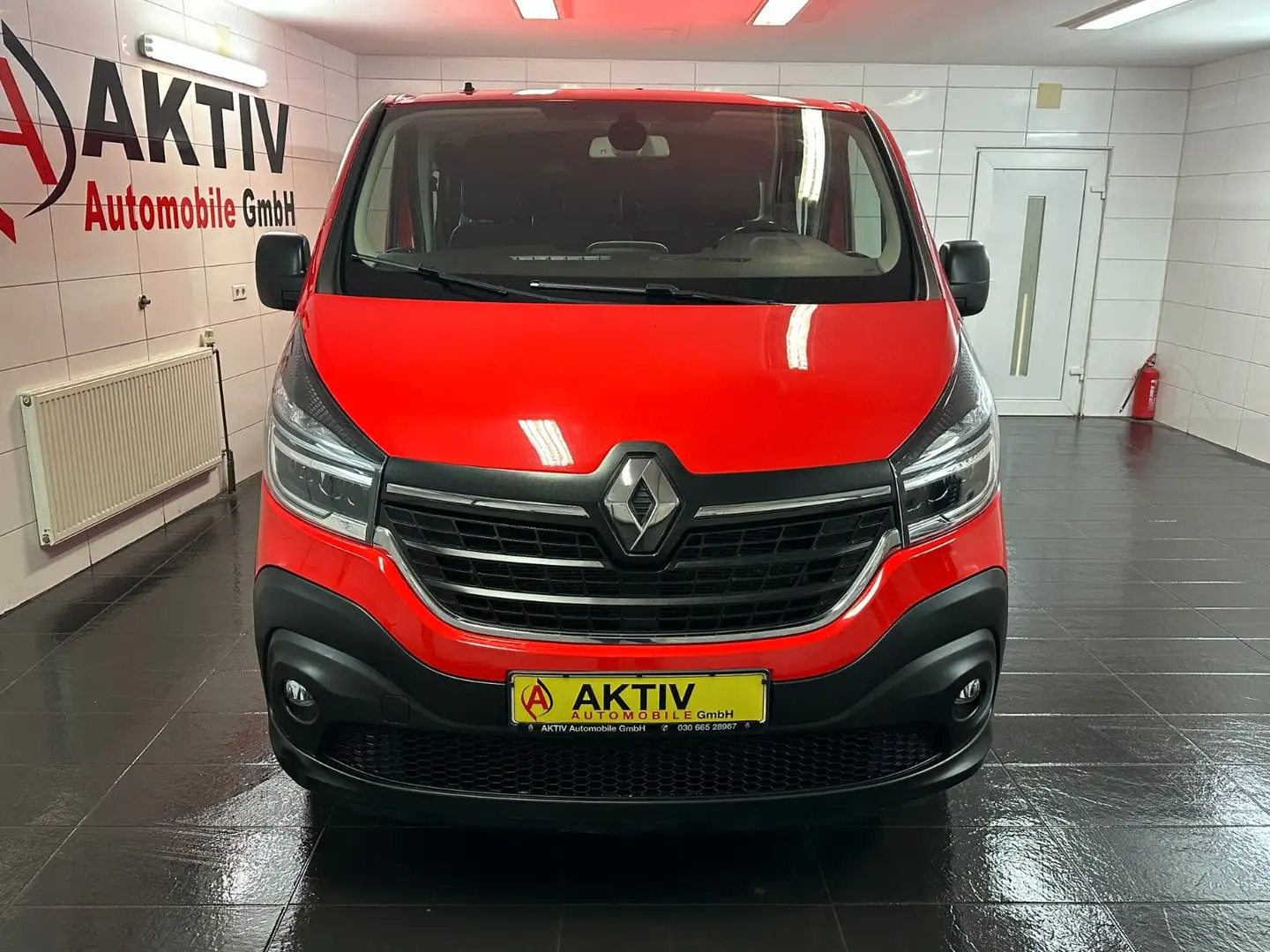 Renault Trafic 2.0 dCi L2H1 Doka 3,0t Komfort *6 Sitze* Červená - 2