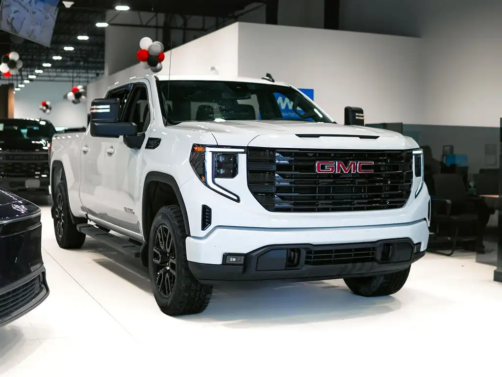 2024 GMC Sierra 1500 ELEVATION photo 4